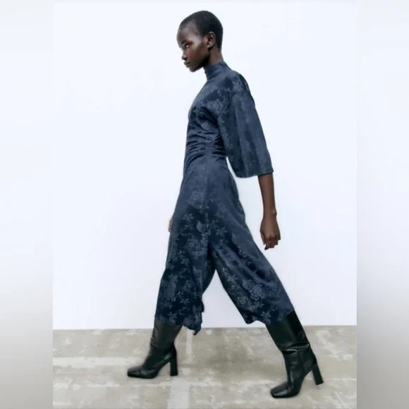 ZARA Elegant Flattering Navy Blue Jacquard Kimono Women's Dress Bell Sleeve $129 - Picture 3 of 7